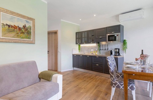 Barberino di Mugello Apartment | Apartment 'Bellavista Cottage Salvia' with Shared Garden, Wi-Fi and Air Conditioning