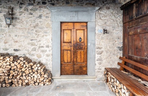 San Marcello Piteglio Apartment | Apartment 'Antico Forno' with Mountain View and Wi-Fi