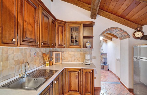 Vessalico Apartment | Apartment 'La Casa della nonna' with shared Pool, Garden and Wi-Fi