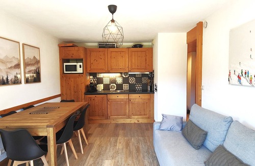 Les Saisies Apartment | Apartment 'Lapon H10' with Mountain View and Balcony