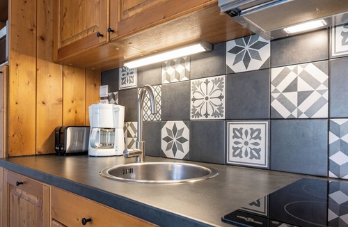 Les Saisies Apartment | Apartment 'Lapon H10' with Mountain View and Balcony