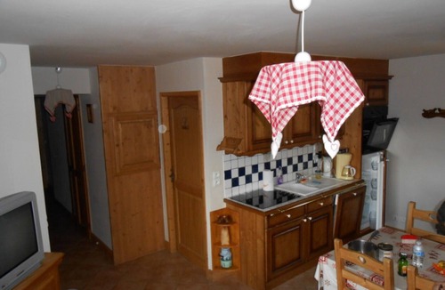 Bisanne 1500 Apartment | Apartment 'Les Alpages' with Mountain View, Balcony and Wi-Fi