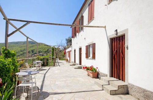 Ruta Apartment | Apartment 'Monolocale Fattorialmare Viola' with Sea View, Shared Terrace & Wi-Fi