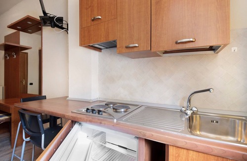 Moneglia Apartment | Apartment Monolocale Moneglia 24 close to the Beach with Shared Pool & Wi-Fi