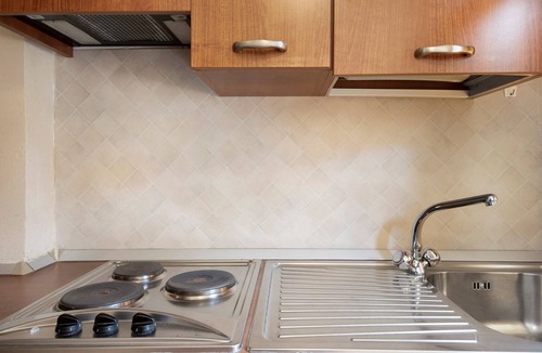 Moneglia Apartment | Apartment Monolocale Moneglia 24 close to the Beach with Shared Pool & Wi-Fi