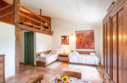 Collesalvetti House | Apartment near Pisa, Beaches