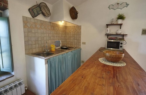 Collesalvetti House | Apartment near Pisa, Beaches