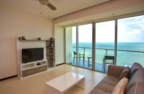 Zona Rio Apartment | Apartment on the beach! Infinity pool