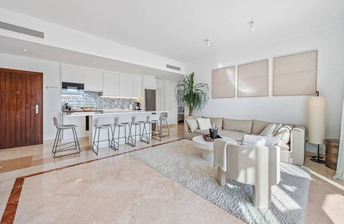 New Golden Mile Apartment | Apartment 'Paraiso Pueblo' with Sea View, Wi-Fi and Air Conditioning
