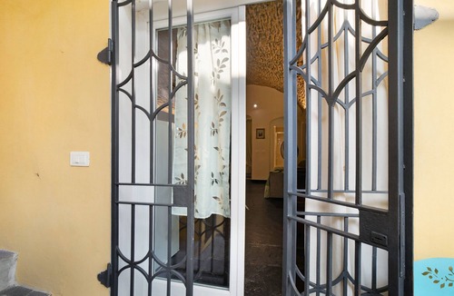 Cervo Apartment | Apartment "Primo Mare, Borgo Dei Pescatori" with Wi-Fi