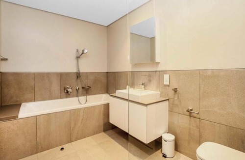 Greater Johannesburg Metropolitan Area Apartment | Apartment - Sleeps 4 - Parking - Pool