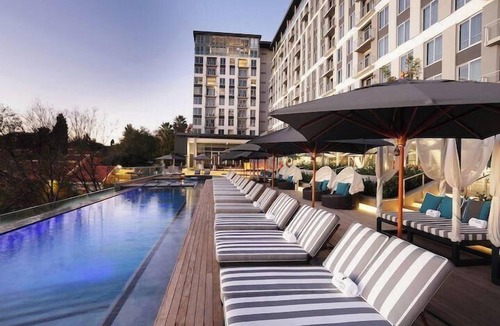 Sandown Apartment | Apartment - Sleeps 4 - Pool - Balcony - Parking