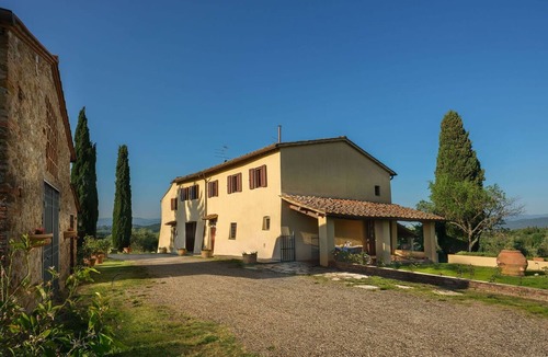 San Casciano in Val di Pesa Apartment | Apartment with A/C, WIFI, pool, TV, terrace, pets allowed, panoramic view, close to Greve In Chianti