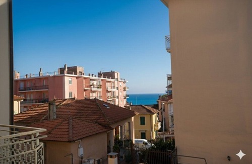 Diano Marina Apartment | Apartment with a/c 100m from the Beach | Ap10