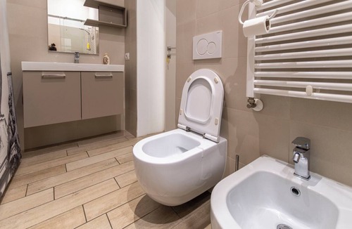 Saragozza-Porto Apartment | Apartment with wifi (fiber 1000), bed and sofa bed 2 steps from the center