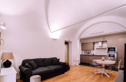 L'antico Ghetto Ebraico Apartment | Appartamento Alle Due Torri by Wonderful Italy