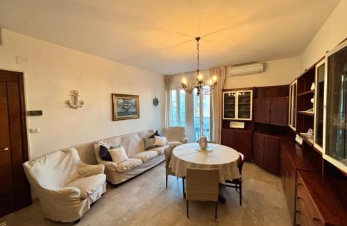 Riccione Apartment | Appartamento Aria di Mare su Viale Ceccarini