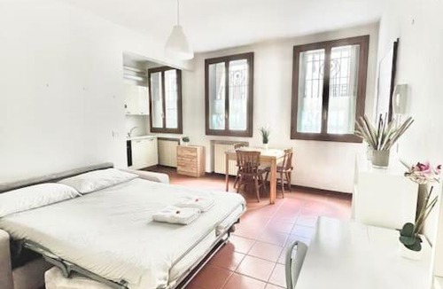 Parma City Centre Apartment | APPARTAMENTO CENTRO con Self Check-in
