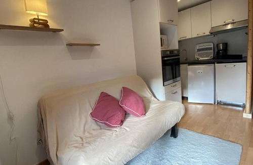Areches Apartment | Appartement accueillant animaux - 6 pers. centre village - FR-1-886-113