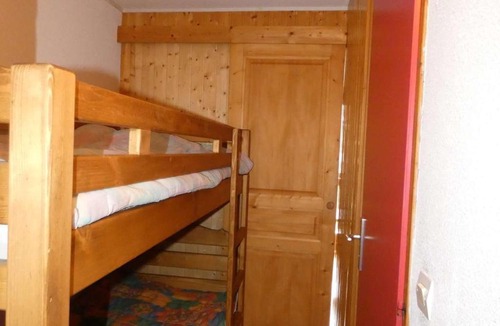 Areches Apartment | Appartement accueillant animaux - 6 pers. centre village - FR-1-886-113