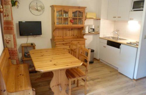 Areches Apartment | Appartement centre village, animaux OK - 4 pers. - FR-1-886-50