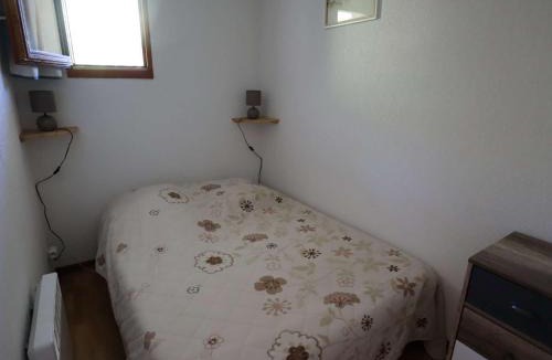 Areches Apartment | Appartement cosy 4 pers, centre-village, ski/rando à pied, piscine, commerces à proximité - FR-1-342-182
