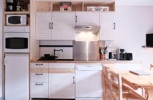 Areches Apartment | Appartement cosy pour 3 pers, piscine, proche commerces, à Arêches-Beaufort - FR-1-342-131