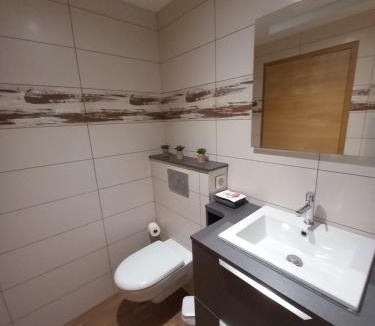 Thenesol Apartment | Appartement en rez de jardin
