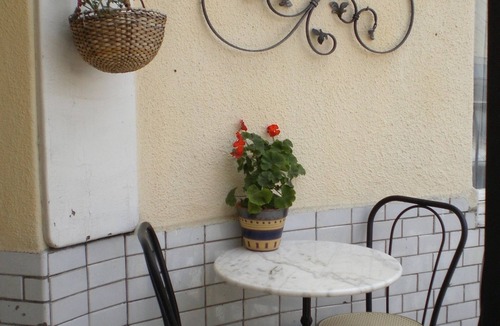 Inner City Budapest Apartment | Apt. Sarah-Belle: Cozy Luxury in the City Center - PRE/POST CRUISE SPECIALS