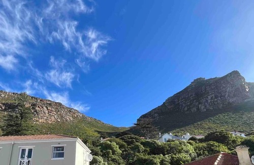 Muizenberg Apartment | Aqua Sands Spacious 2 Bedroom close to beaches