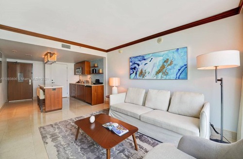North Beach Condo | Aquavita - Luxury Miami Beach Condo at The Carillon