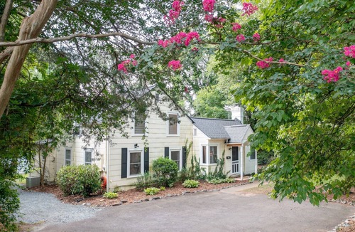 Winston - Salem House | Ardmore Bungalow - 1.4m to Hospitals - Fenced Yard