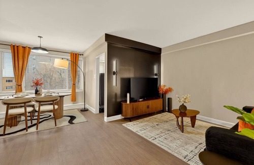 Radnor - Fort Myer Heights Apartment | Arlington 1BR w/Free Parking Ideal DC Stay