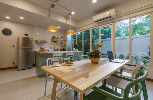 Asoke House | ART & ZEN Family Studio @ SUKHUMVIT 39 BTS Phrompong
