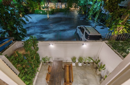 Asoke House | ART & ZEN Family Studio @ SUKHUMVIT 39 BTS Phrompong