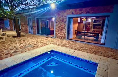 Magaliesberg House | Athule Inn - Cradle