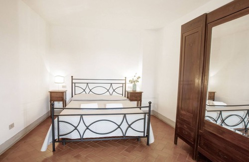 Palaia House | Authentic Panoramic Huge Olmo - Heart of Tuscany