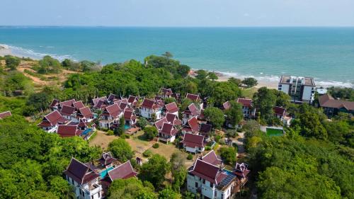 Mae Pim House | Authentic & Spacious Thai Villa 6BR Private Pool Sea View Sleeps 14