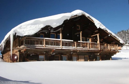 Hauteluce Apartment | Aux Saisies, in a former alpine farmhouse, Appt 145m²-12p