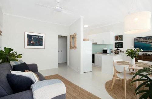 Avalon Beach Apartment | Avalon Beachside Apartment Pool Beach Access