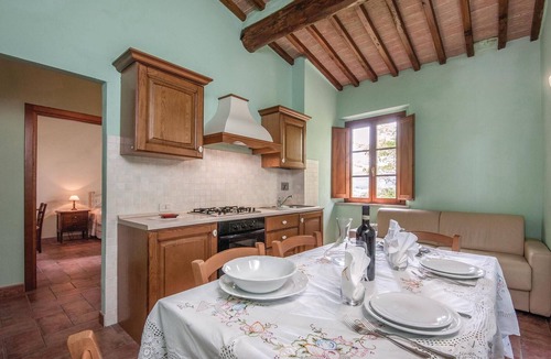 Casole d'Elsa Apartment | Awesome apartment in Casole d'Elsa SI