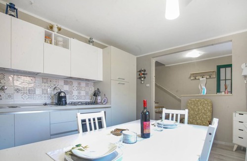 Carro Apartment | Awesome apartment in Carro with WiFi