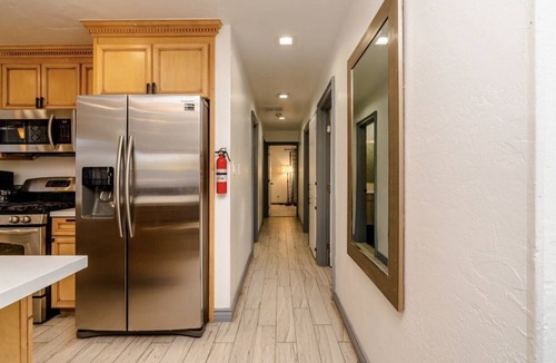 West Hills House | Awesome House w/Heated Pool