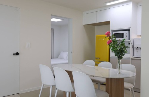 Goyang Villa | [AWESTAY301] Seoul near DMC/New, Full Option/Sleeps8/3BR,5Beds,1BA/Free Parking
