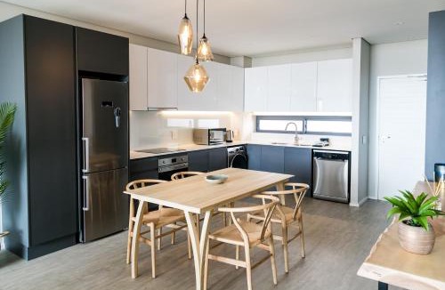 Century City Apartment | Axis-Luxury Two Bedroom with Ocean and Mountain views