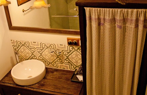 Ayutthaya Hotel | Ayodhara Village