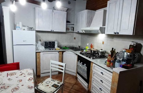 Lari Bed & Breakfast | B&B L'angolino Two-room apartment with kitchen in Tuscany