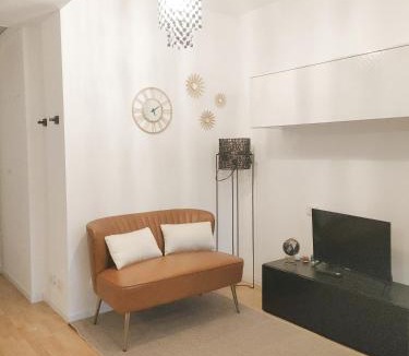 Vimodrone Apartment | B&B Vimo - Appartamento con terrazzo privato Milano San Raffaele - Vimodrone