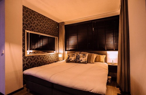 Lelystad Bed & Breakfast | B&W Malina Jacuzzi Suite