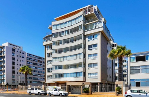 Mouille Point Apartment | Backup-Power Mouille Point Apartment